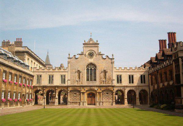 英国剑桥大学在哪个城市