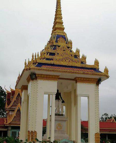 柬埔寨说什么语言为主