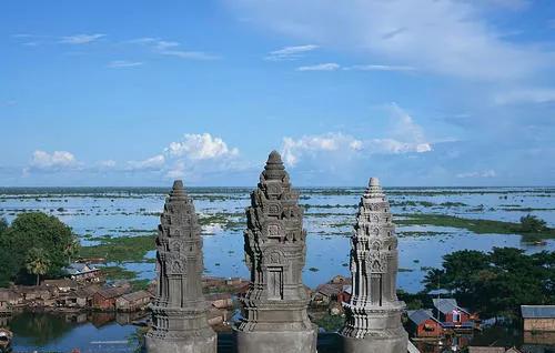 柬埔寨说什么语言为主