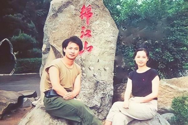 蒋雯丽老公顾长卫怎么认识的