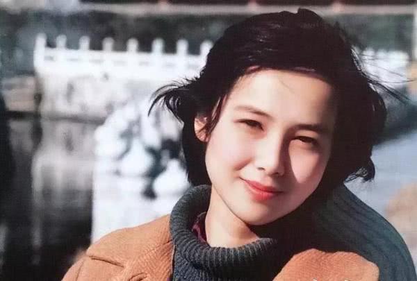 蒋雯丽老公顾长卫怎么认识的