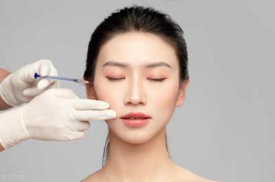 学医的女生改行干什么 医学生大学毕业后改行能做的工作