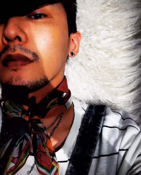 权志龙出生日期