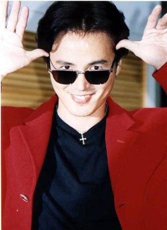 林瑞阳为什么头发白了