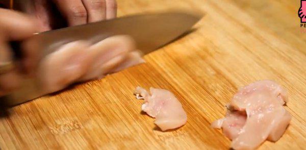 猫饭可以代替猫粮吗