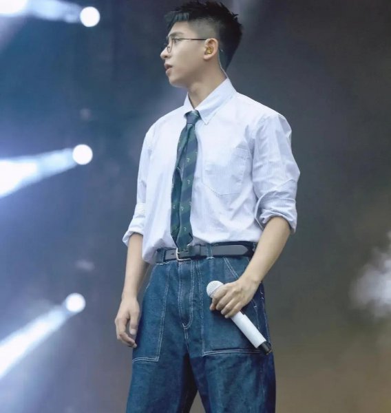 焦迈奇个人资料简介