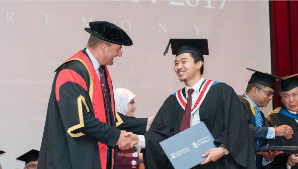 文莱为什么那么富有