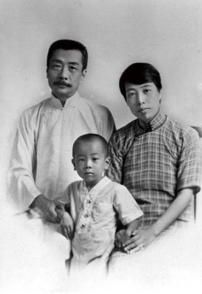 傅雷是个怎样的父亲形象