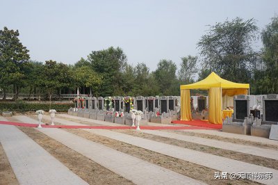 骨灰下葬的最佳时间 挑选最好的安葬日期和时机的讲究