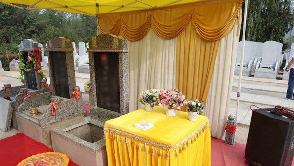 骨灰下葬的最佳时间