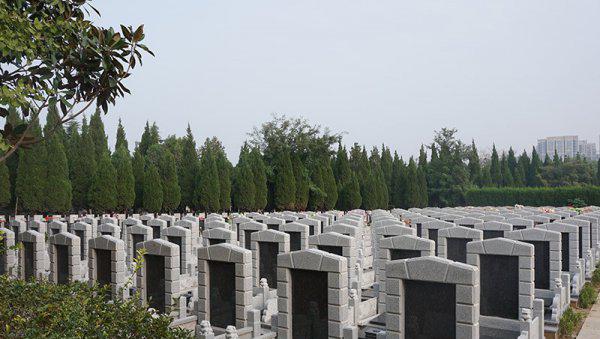 骨灰下葬的最佳时间