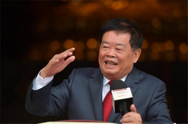 曹德旺哥哥是谁