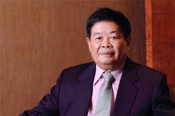 曹德旺哥哥是谁