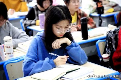 新高考选科该怎么选 新高考选文科可以报什么专业