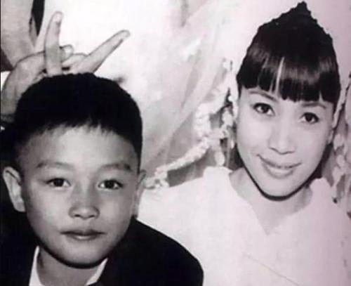 唐鹤德张国荣爱情故事是真的吗