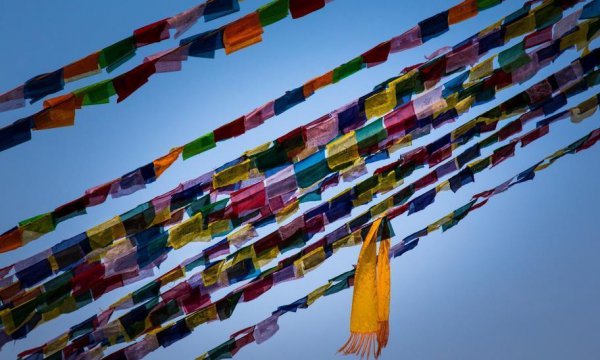 西藏挂经幡是什么意思