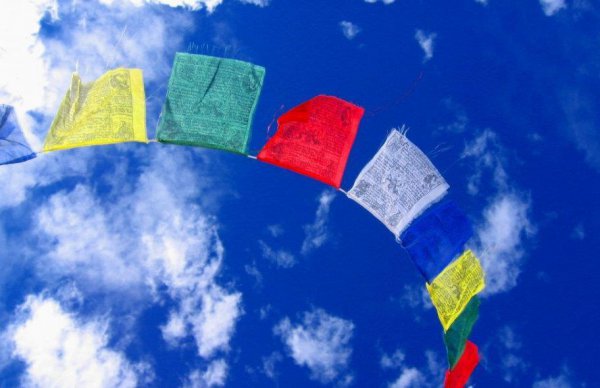 西藏挂经幡是什么意思