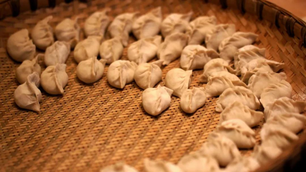 历史上被称为医圣的是谁