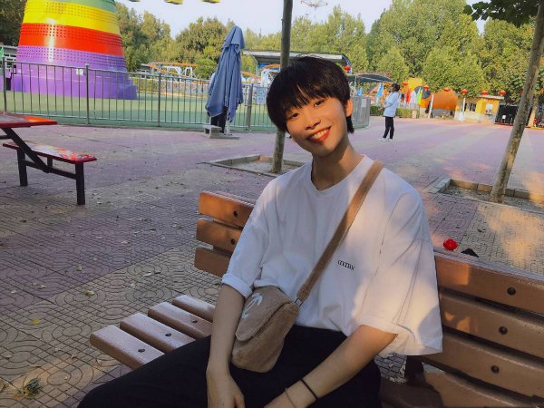 艺人连淮伟个人资料