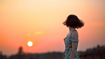 和男生聊天第一句万能开头 主动找男生聊天高情商开场白