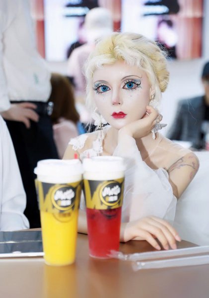 芭比迪丽拉原来的样子素颜