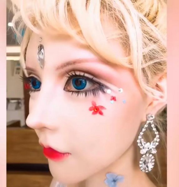 芭比迪丽拉原来的样子素颜