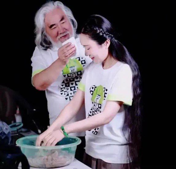 张纪中老婆多大年龄