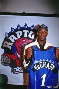 麦迪是哪一年的新秀选秀的 NBA麦迪为什么早早就退役了