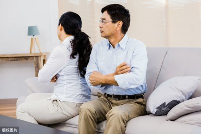 男人拖着你不离婚也不理你 男方故意拖着不离婚也不搭理