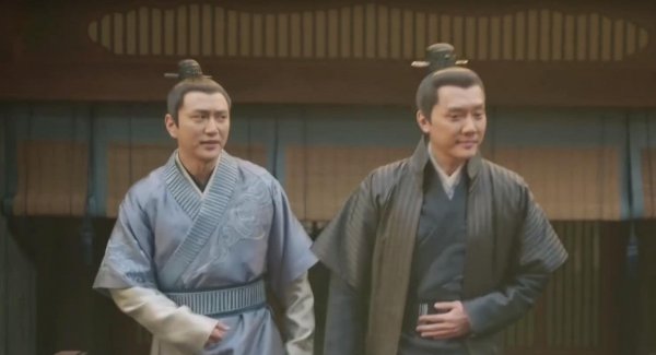 昌哥是顾廷烨亲生的吗