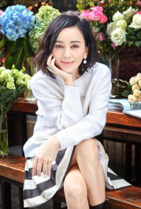 王琳的两任丈夫是谁 演员王琳两段失败的感情婚姻生活