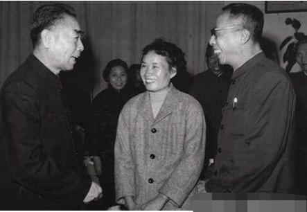 爱新觉罗·韫颖的坎坷人生经历