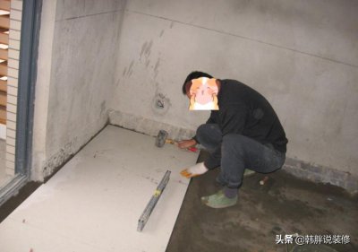 贴地板砖的方法与步骤 自己贴地板砖的简单技巧图解