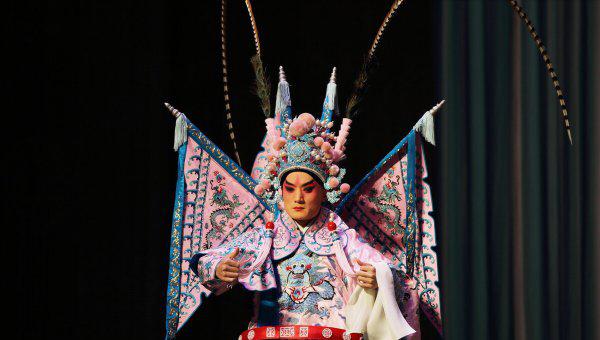 孙权和周瑜是什么关系