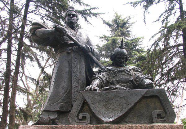 孙权和周瑜是什么关系