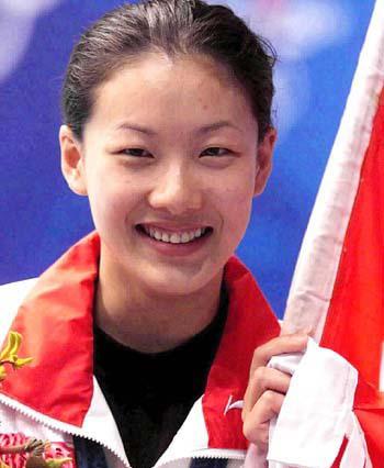 伏明霞个人资料简介