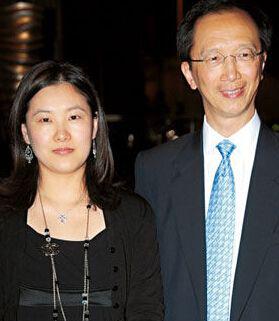 伏明霞个人资料简介