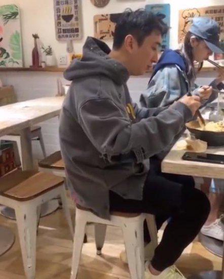 抖音呜呜姐和多少人谈过恋爱