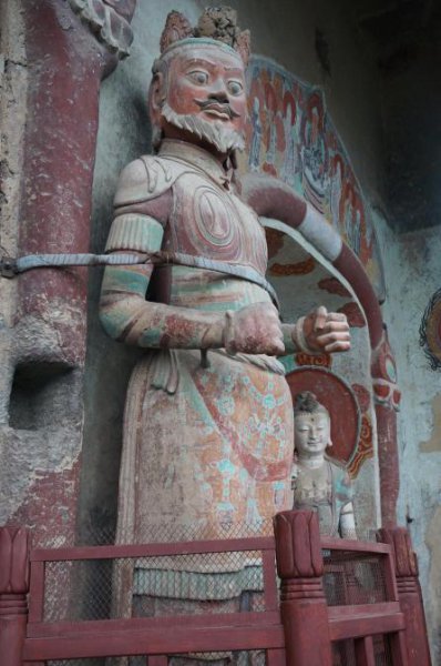 麦积山石窟的详细资料