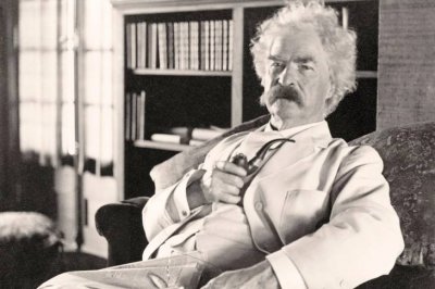 马克吐温被誉为什么称号 受到敬重被称美国文学史上的林肯
