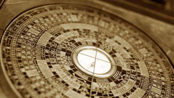 日历上怎么分清楚阴历阳历