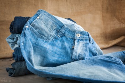 牛仔衣发黄怎么去掉处理 牛仔发黄用什么妙招去除最好