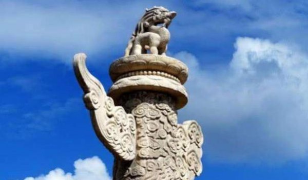 天安城门旁边的柱子叫什么