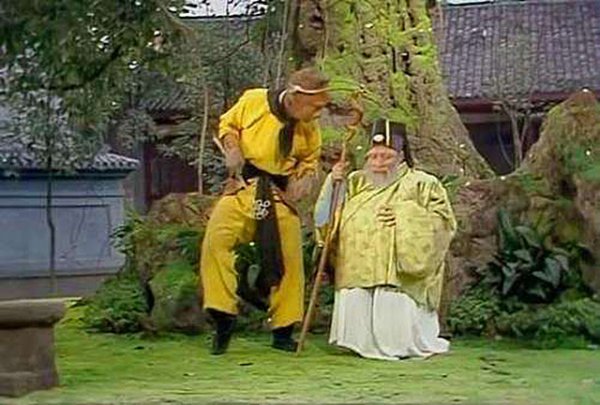 孙悟空偷吃人参果的故事