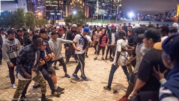 都市黑道热血类小说