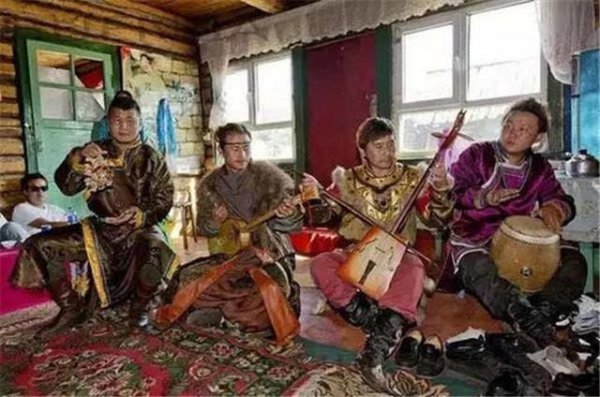 唐努乌梁海1994谁签字