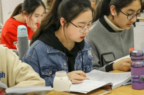 英语四级及格线是多少