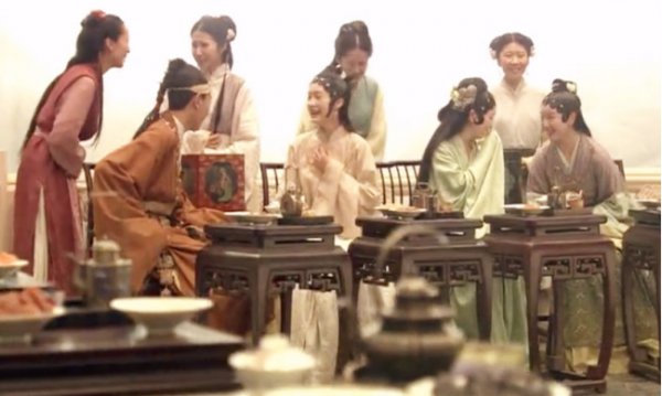 红楼梦李纨的性格特点分析