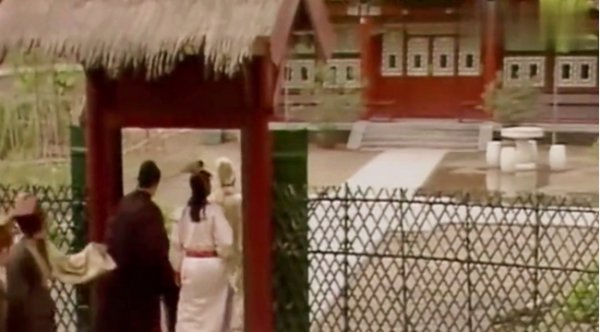 红楼梦李纨的性格特点分析