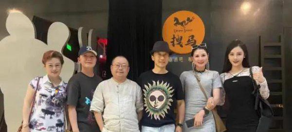 演员赵立新犯什么事了